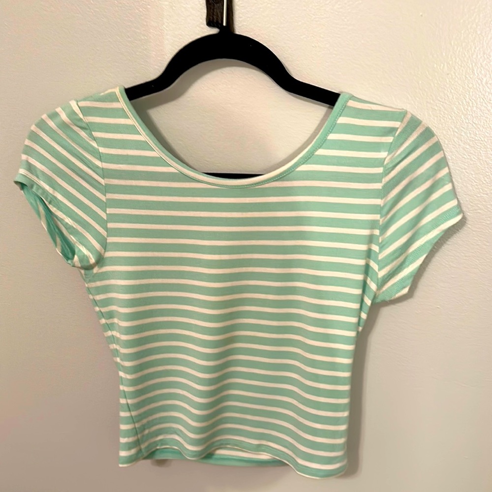 GUESS crop T-shirt,White and light blue stripes. Size small.Reversible scoopneck
